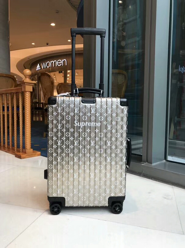 ルイヴィトン × シュプリーム × RIMOWA スーパーコピー トパーズ 4輪 33L マルチ ホイール IATA シルバー 8103002