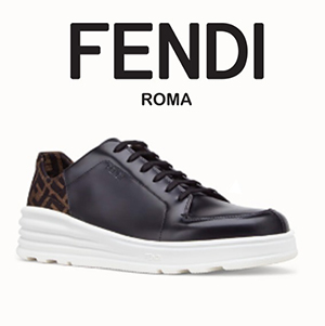 【FENDI】(メンズ)ブラックレザーのロートップスニーカー 7E1238A7MEF13SV