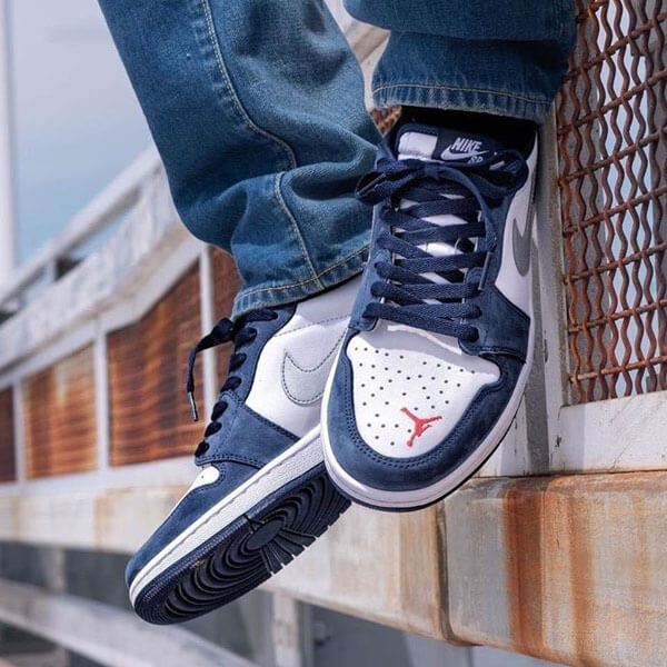 Jordan 1 Low SB Midnight Navy コピー ジョーダンミッドナイト CJ7891-400