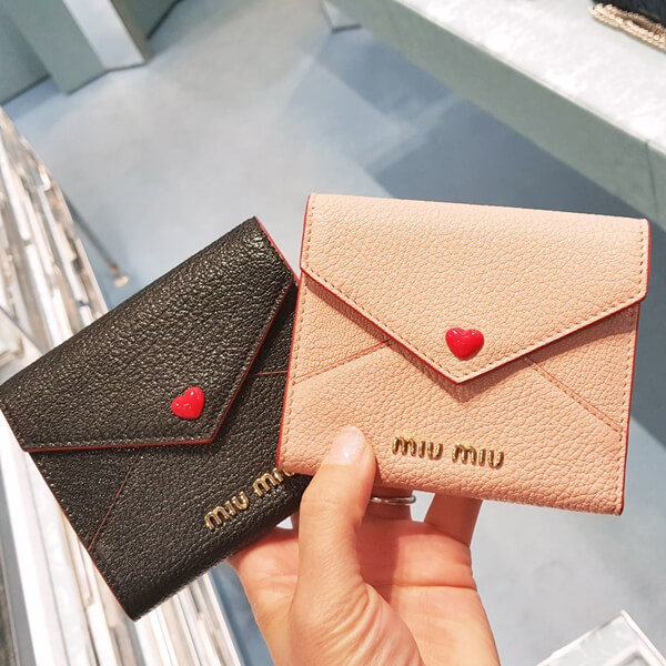 2020AW【miumiu】ミュウミュウコピー マドラスラブウォレット ラブレターミニ財布 ハート 5MH014_2BC3_F0028