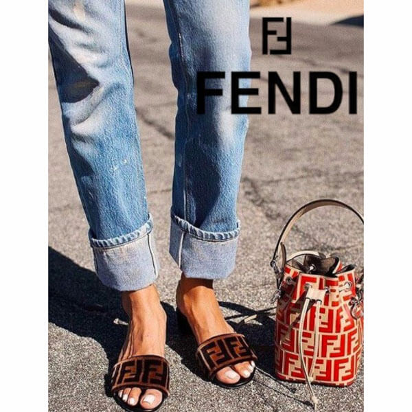 フェンディ サンダル コピー【FENDI】日本未入荷!!大人気★ FFロゴ レザー5cmヒールAADSF1QA6