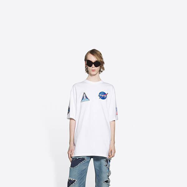 限定コラボ【バレンシアガ Tシャツ 偽物】× NASA スペース ロゴTシャツ 21062520